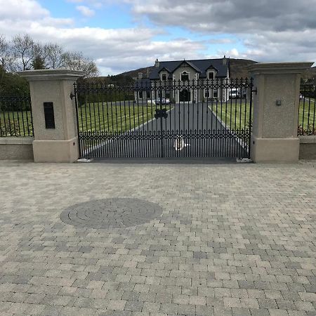 1 Gullion Lodge ニューリー エクステリア 写真